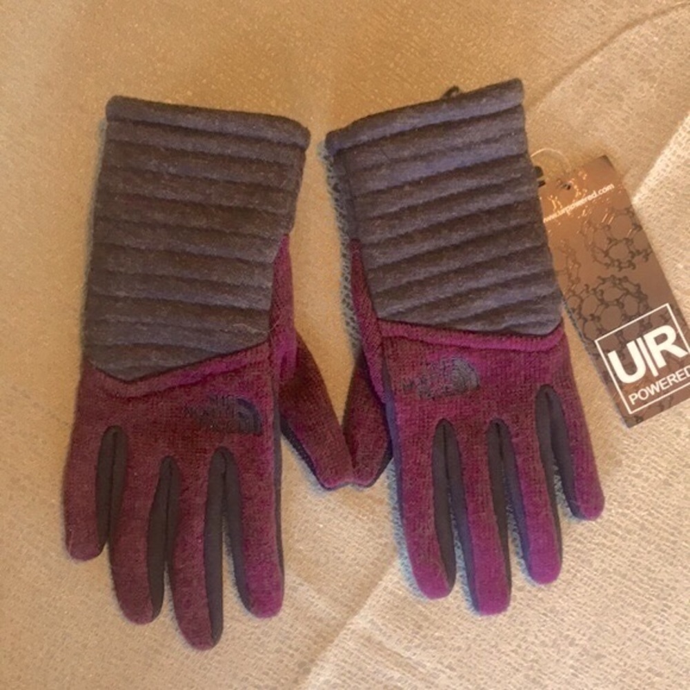 Brand New The North Face E-Tip Touchscreen Gloves